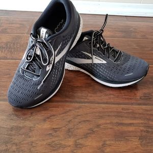 Brooks ghost 13